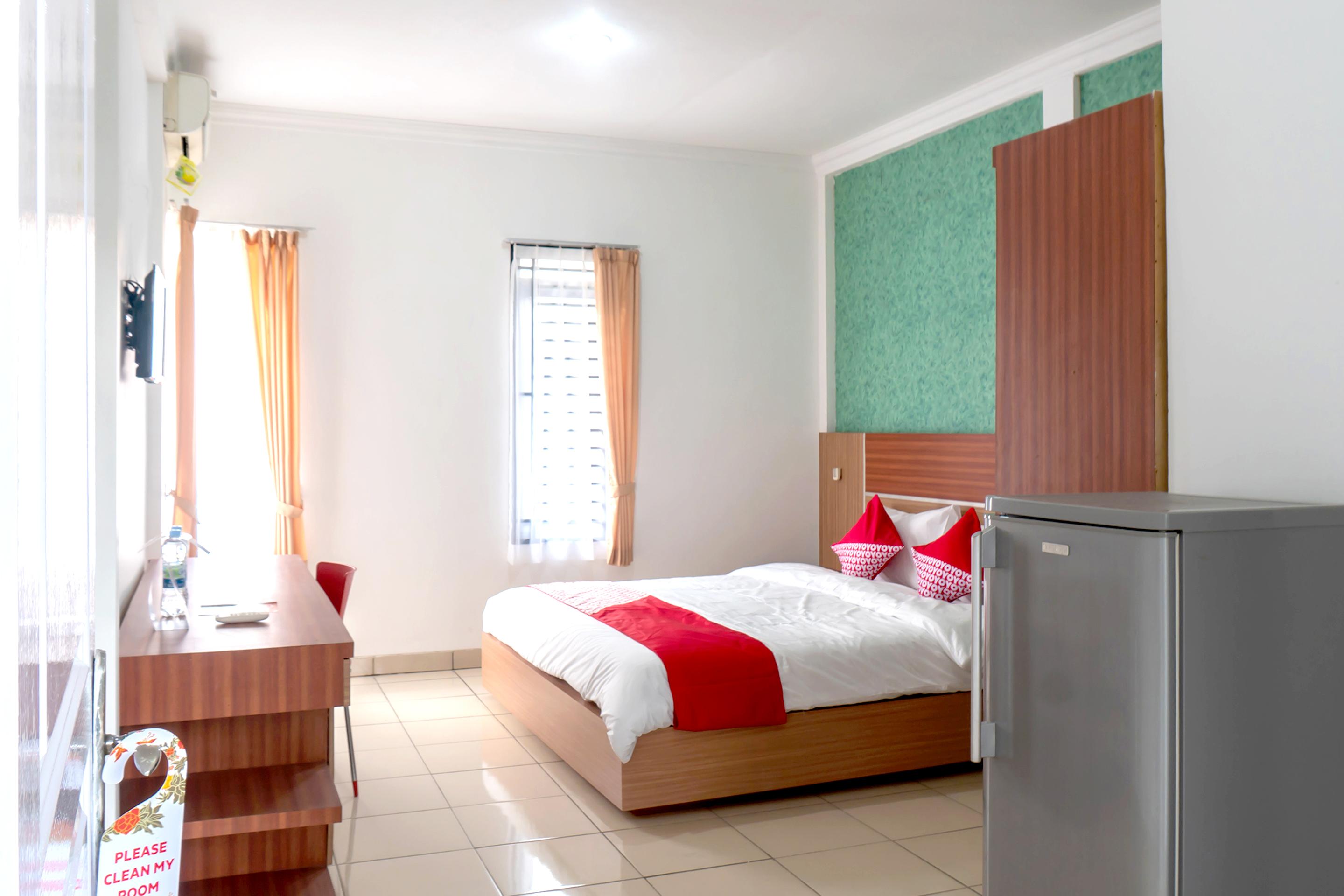 Super Oyo 617 Sukaraja Residence Syariah Bandung Exteriör bild